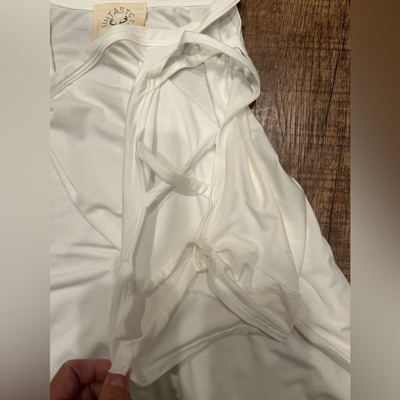 Fantastic Fawn boho western rodeo cut out shoulder sleeves top - Picture 7 of 8